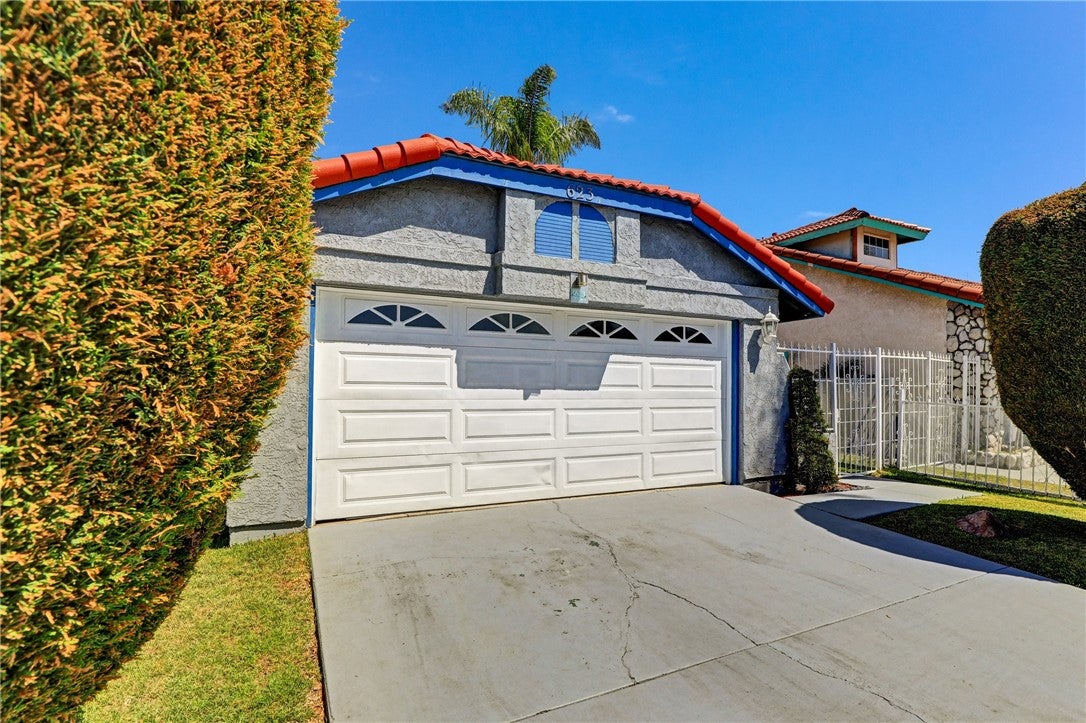 623 W Indigo Street
