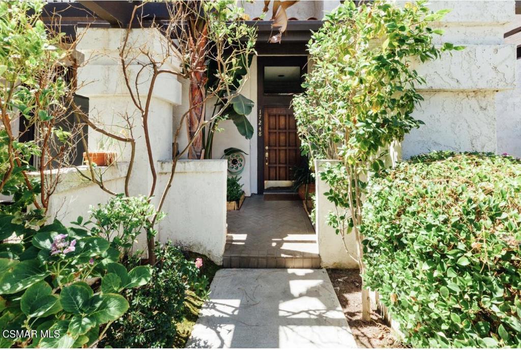Peaceful townhouse with great floorplan. Smooth vaulted ceilings with a large skylight and generous living room with fireplace and tile and bamboo flooring. The step-up dining area leads directly to the family room and nicely remodeled kitchen, quartz countertops and newer stainless steel appliances. Upper level boasts two spacious bedroom suites - a large primary suite with vaulted ceilings, a large balcony, remodeled bathroom, with dual sinks, marble countertops and separate shower & jacuzzi tub plus a large walk-in closet. The second bedroom, also with vaulted ceilings, a remodeled bathroom and jacuzzi tub. The private, direct- entry 2 car garage includes laundry area and plenty of storage. HOA amenities include pool, spa, exercise room and saunas. A fabulous location close to beaches, Palisades Village, hiking trials, restaurants and more.
