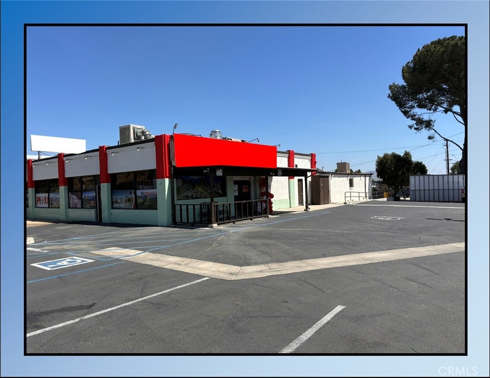 15395 Foothill