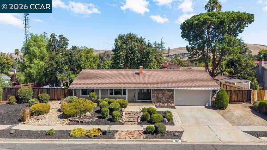 5725 Del Trigo Ln