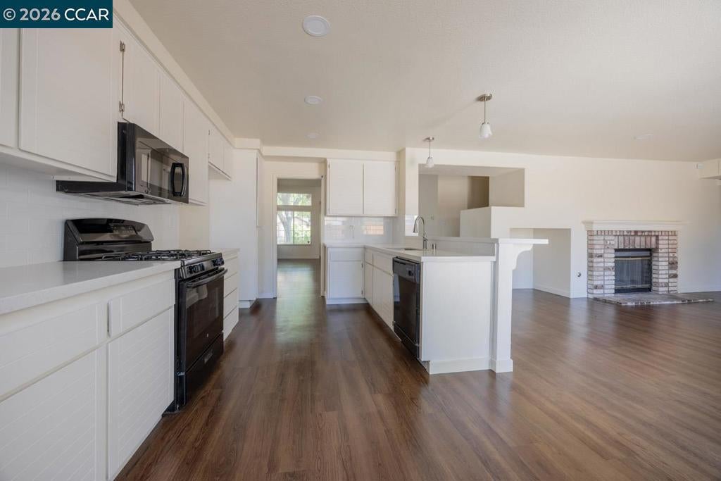 4540 Knollpark Cir