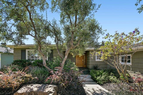 Tiny photo for 151 Louise Lane, San Mateo, CA 94403 (MLS # ML82064984)