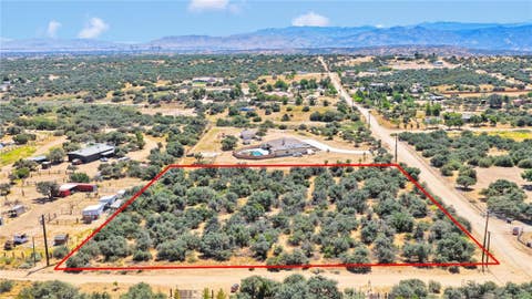 Photo of 0 Sesame Rd, Oak Hills, CA 92344 (MLS # IV26129547)