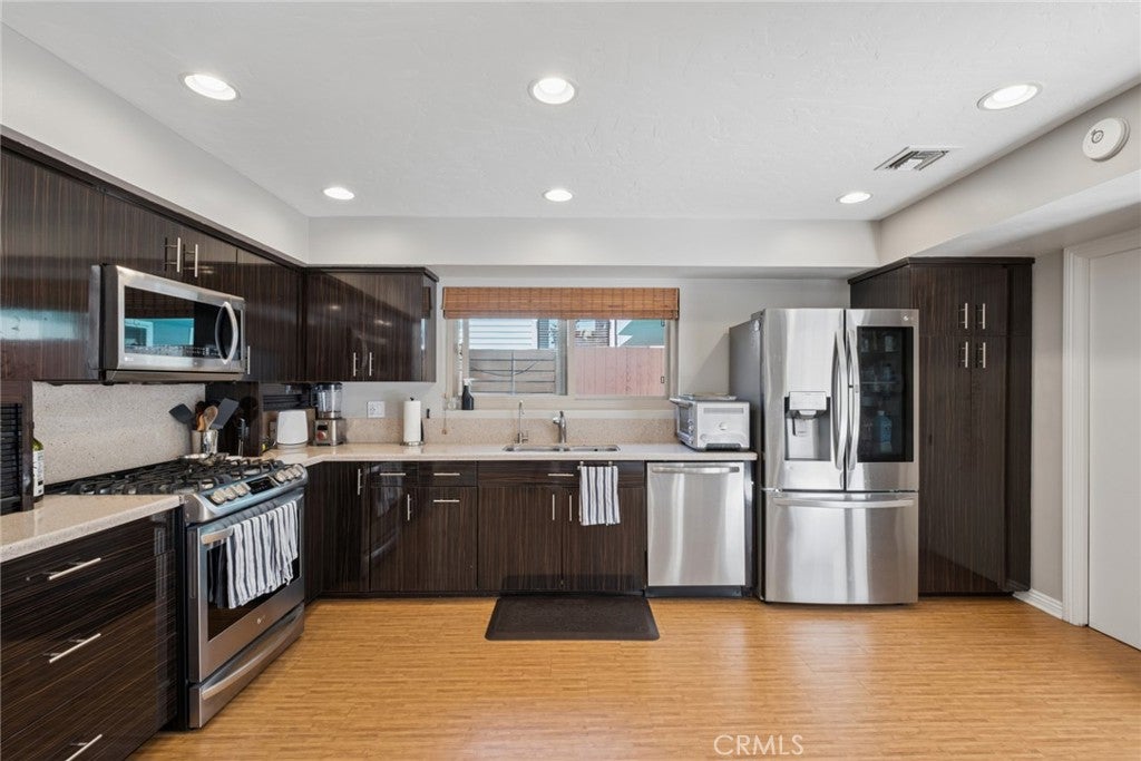 415 Goldenrod, Corona Del Mar CA 92625 - Photo 11