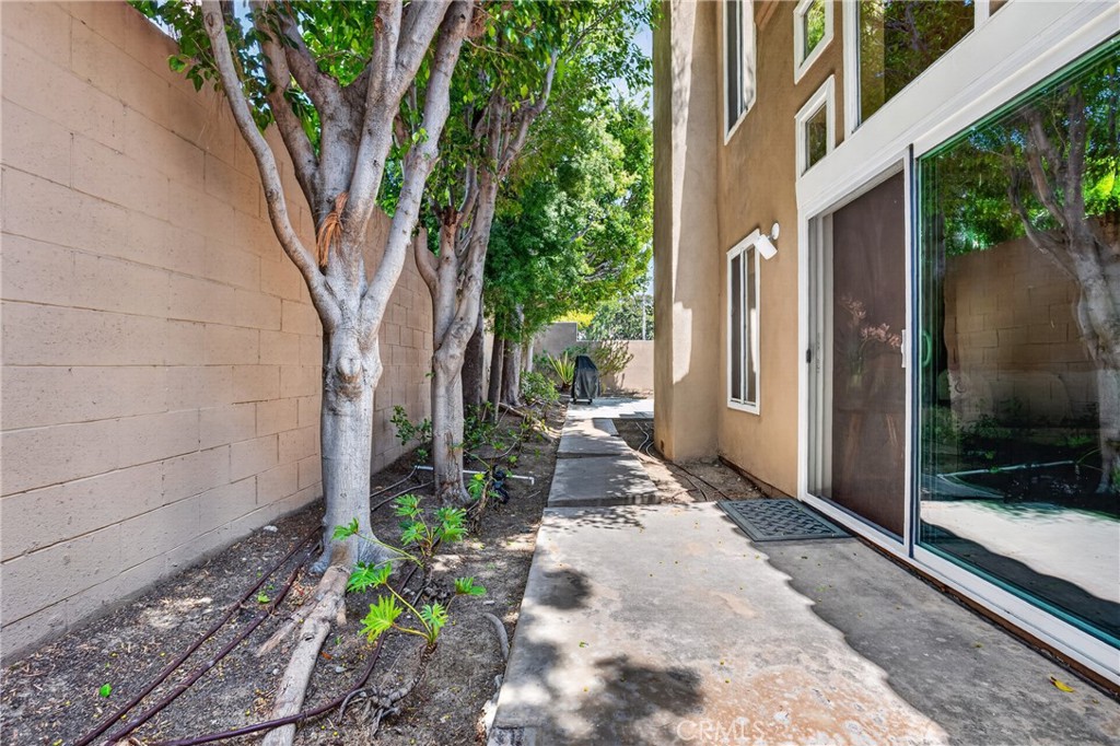 1 Cormorant Circle, Newport Beach CA 92660 - Photo 32
