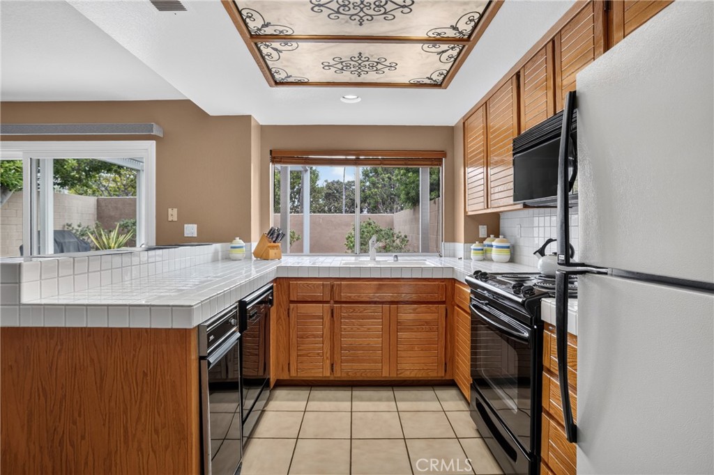 1 Cormorant Circle, Newport Beach CA 92660 - Photo 14