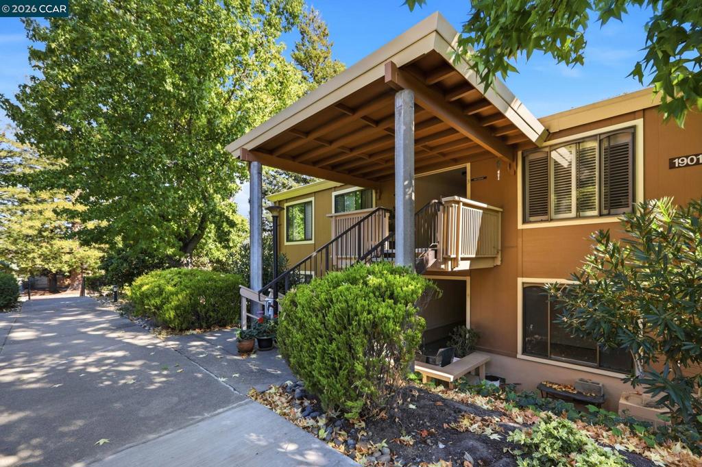 1901 Golden Rain Rd 4