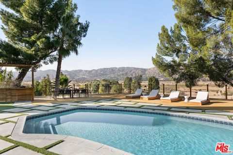 Photo of 8547 Shoup Avenue, West Hills, CA 91304 (MLS # 25487839)