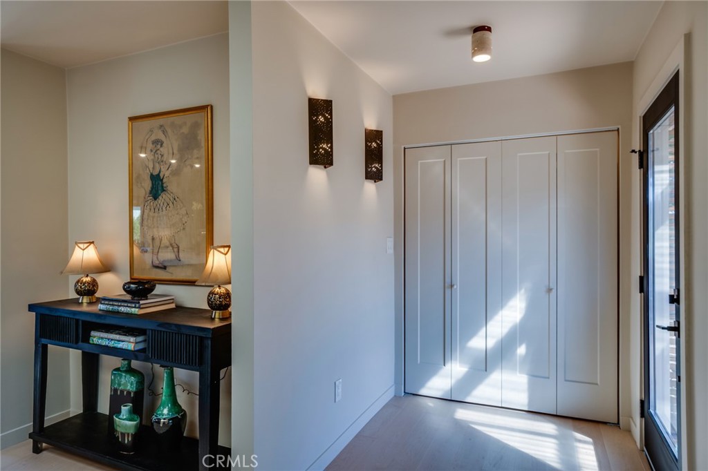 785 W Harriet Street