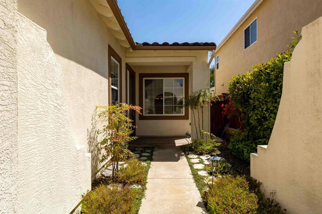2768 Valleycreek Dr