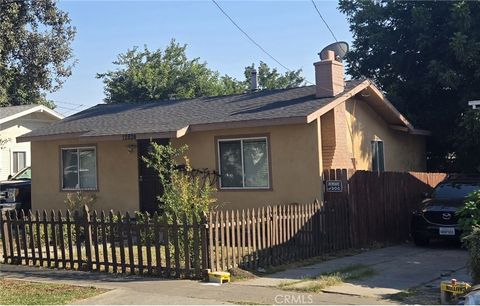 Photo of 12824 Oak Street, Whittier, CA 90602 (MLS # MB25179114) Photo of 12824 Oak Street, Whittier, CA 90602 (MLS # MB25179114)