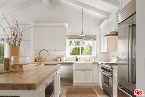 Photo of 6456 Sycamore Meadows Drive, Malibu, CA 90265 (MLS # 25541893)