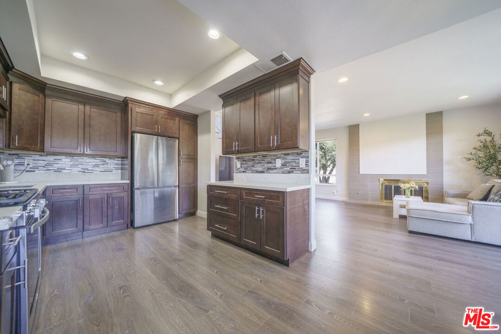 2040 Woodbriar Court