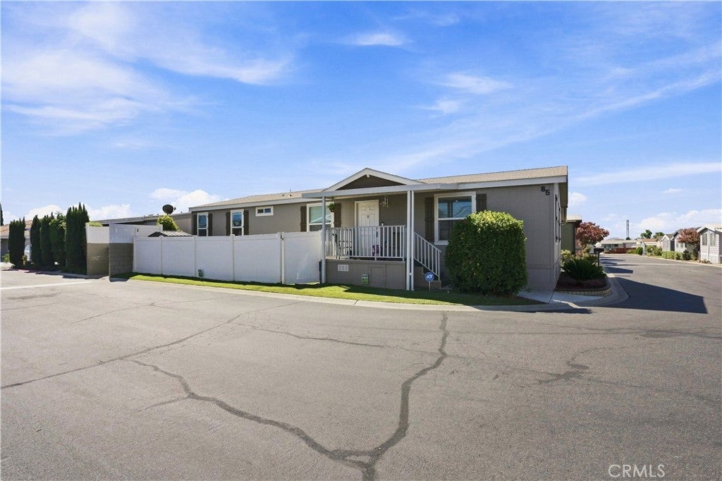 2151 W Rialto 85