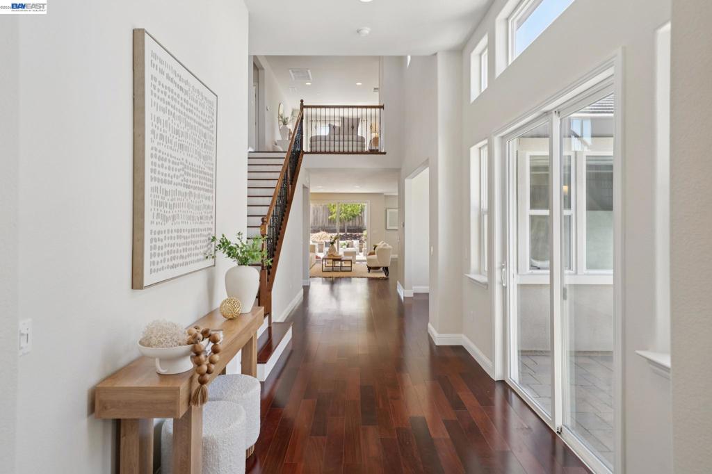 123 Benmore Dr