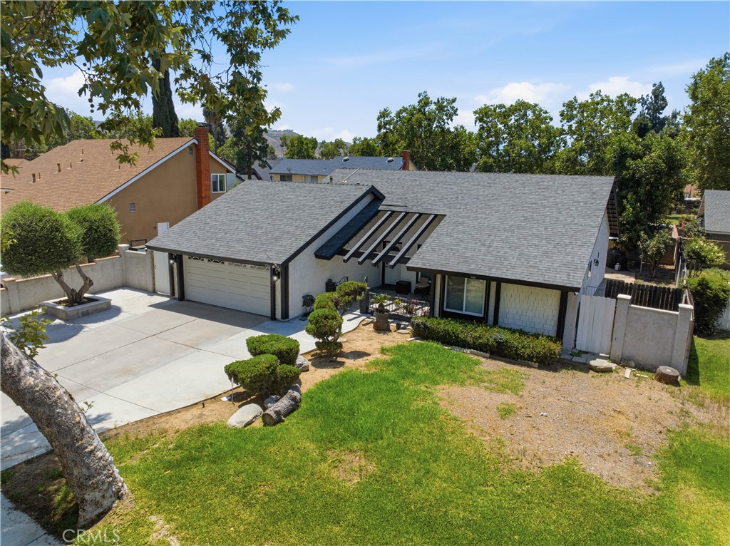3906 New Haven Drive