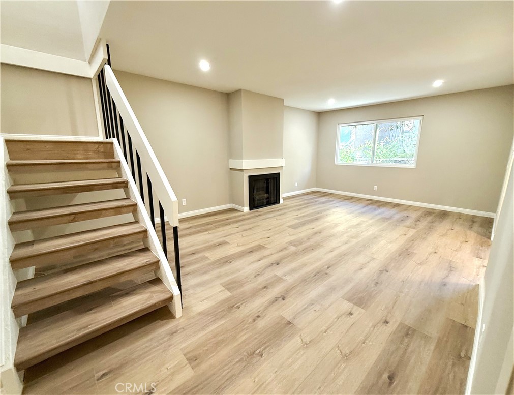 10 Summerwalk Court 29