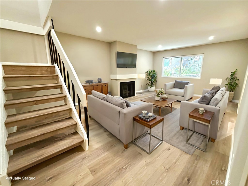 10 Summerwalk Court 29