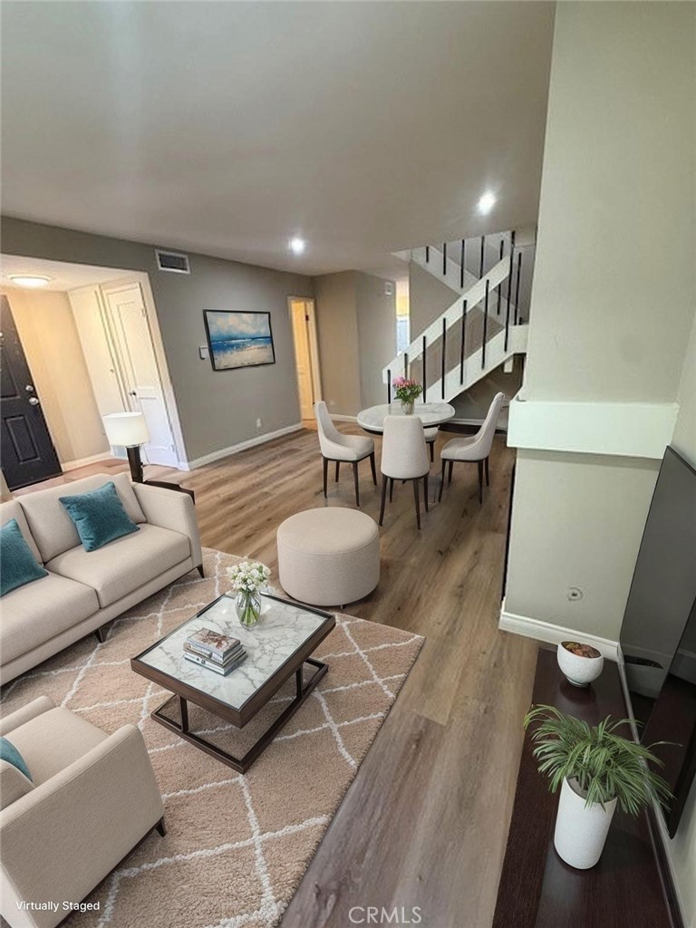 10 Summerwalk Court 29