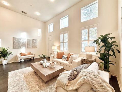 5547 Strand 103 Hawthorne CA 90250