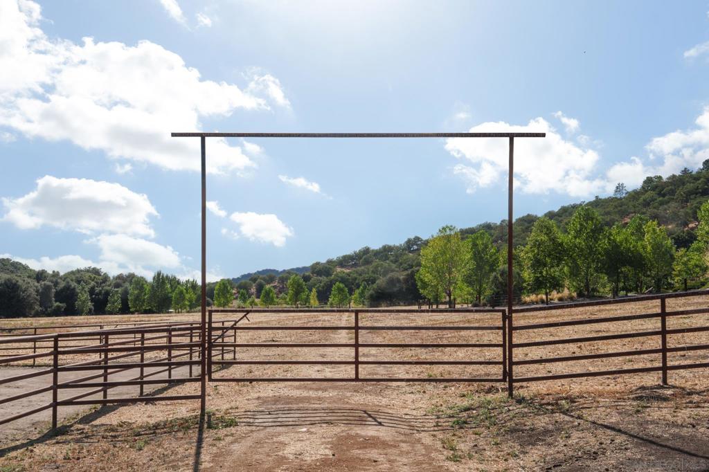 Santa Ysabel - Residential
