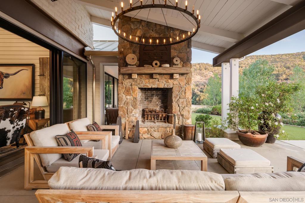 Santa Ysabel - Residential