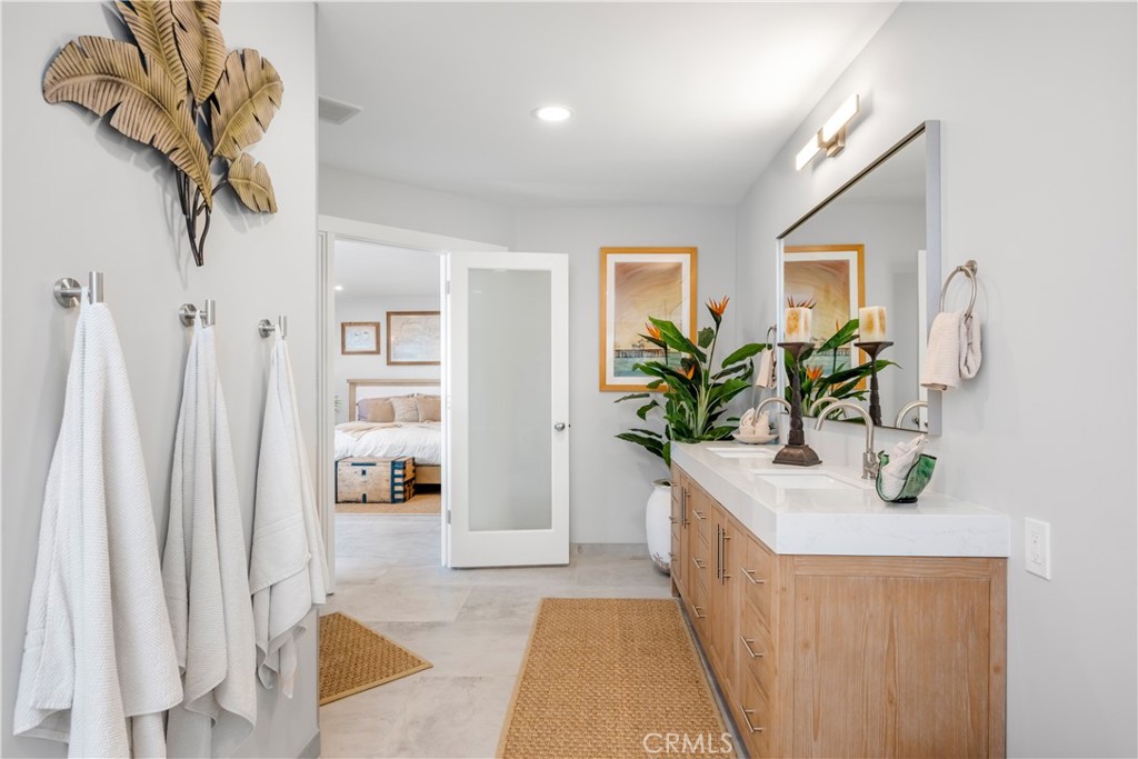 15 N Vista De Catalina, Laguna Beach CA 92651 - Photo 23