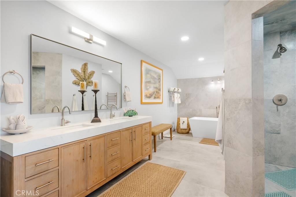 15 N Vista De Catalina, Laguna Beach CA 92651 - Photo 24