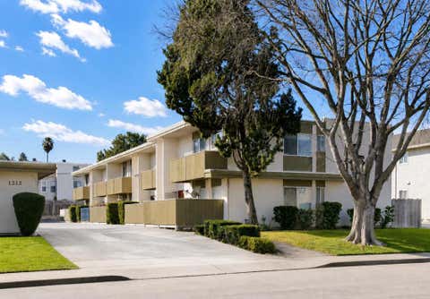 Photo of 1212 W McKinley Avenue, Sunnyvale, CA 94086 (MLS # ML82051304)