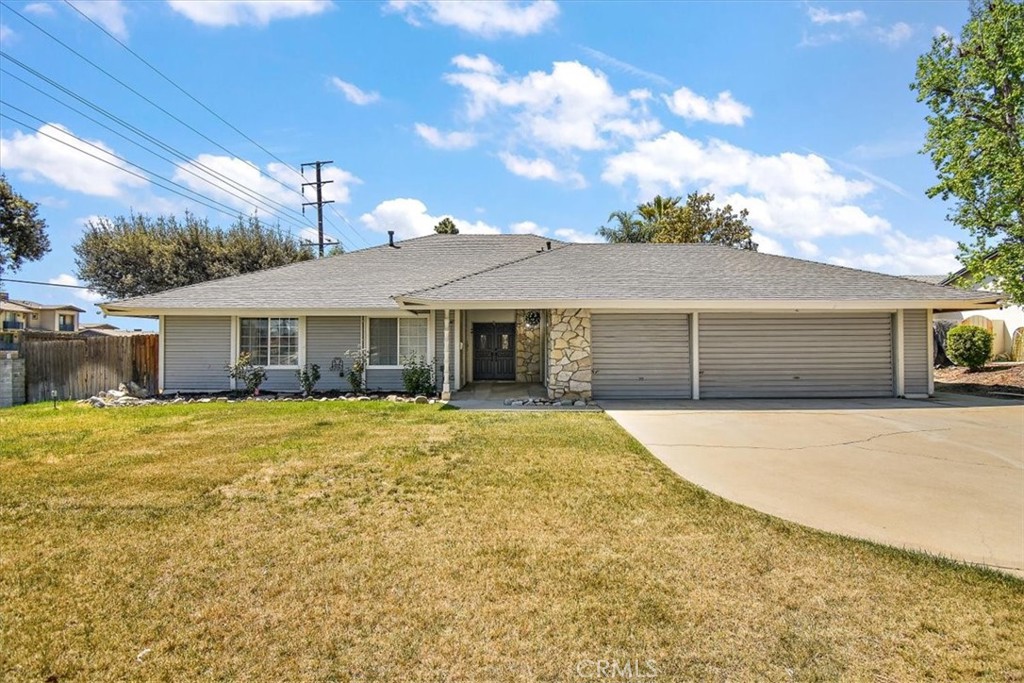 Properties 1 2105 Oxford Avenue