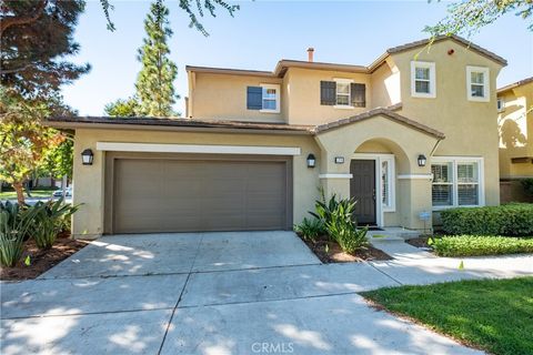 Photo of 25 Periwinkle, Irvine, CA 92618 (MLS # OC26087723)