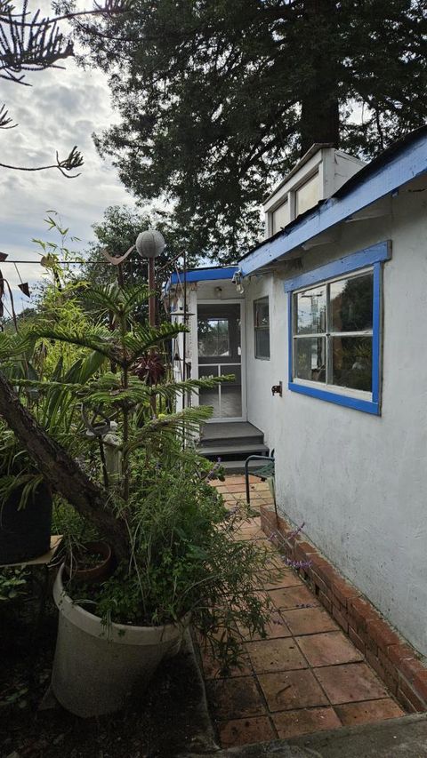 Photo of 721 Prospect Heights Hts, Santa Cruz, CA 95065 (MLS # ML82032974)