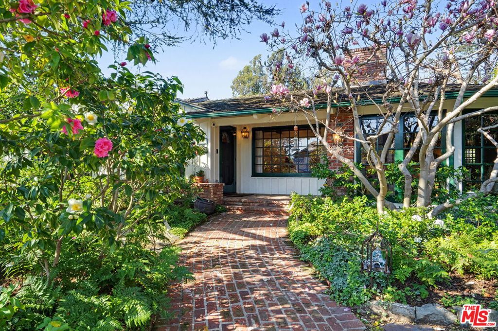 13041 Evanston Street