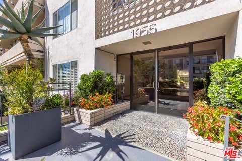 Property photo of 1955 Tamarind Avenue 2, Los Angeles, CA 90068