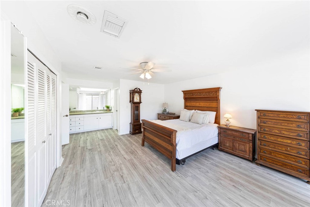 1830 E 19th Street 3