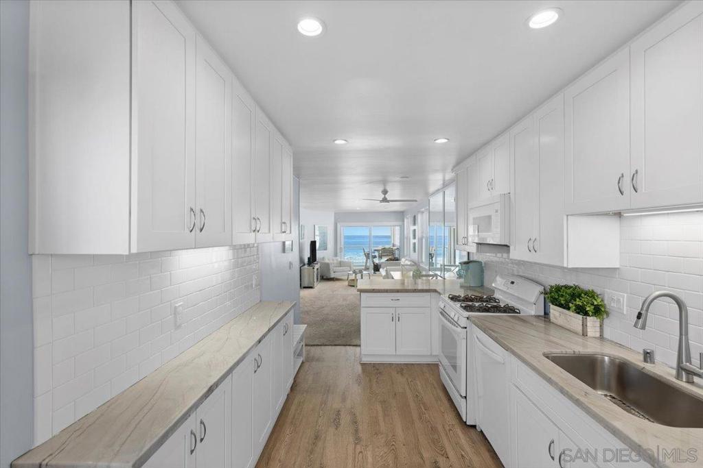 Mission Beach - Residential