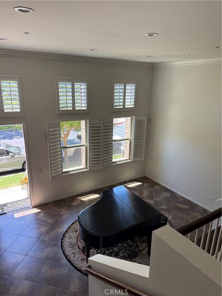 5429 Strand 105