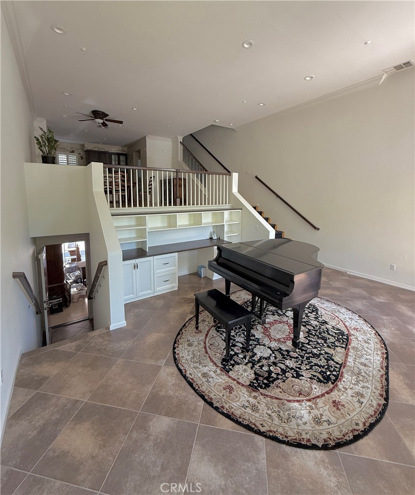 5429 Strand 105