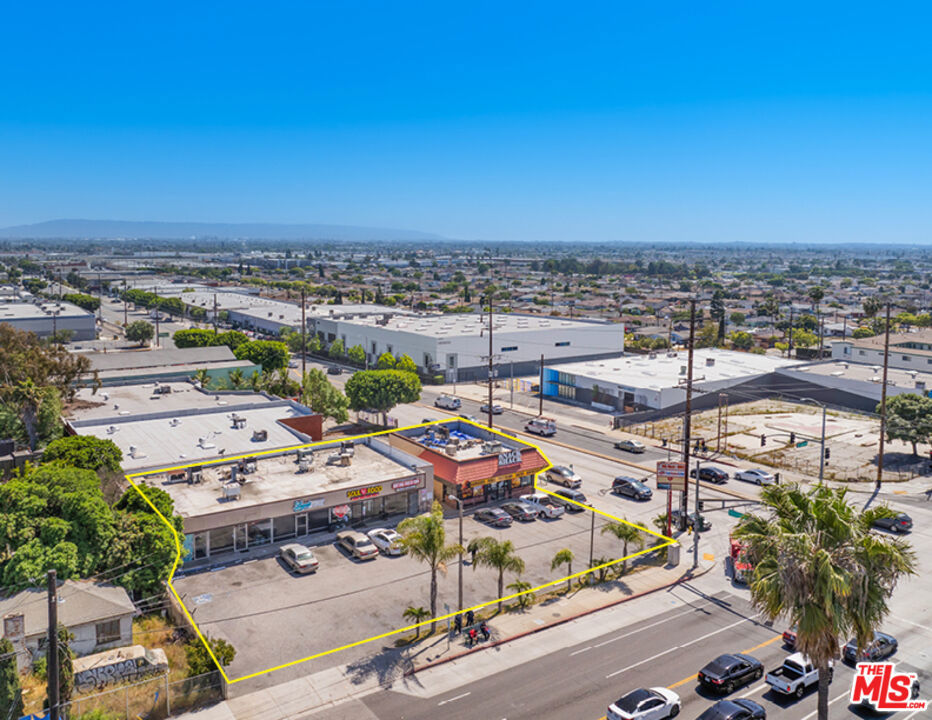 1756 W El Segundo Boulevard