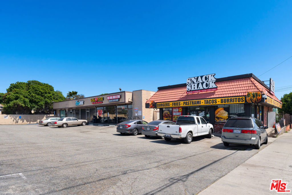 1756 W El Segundo Boulevard