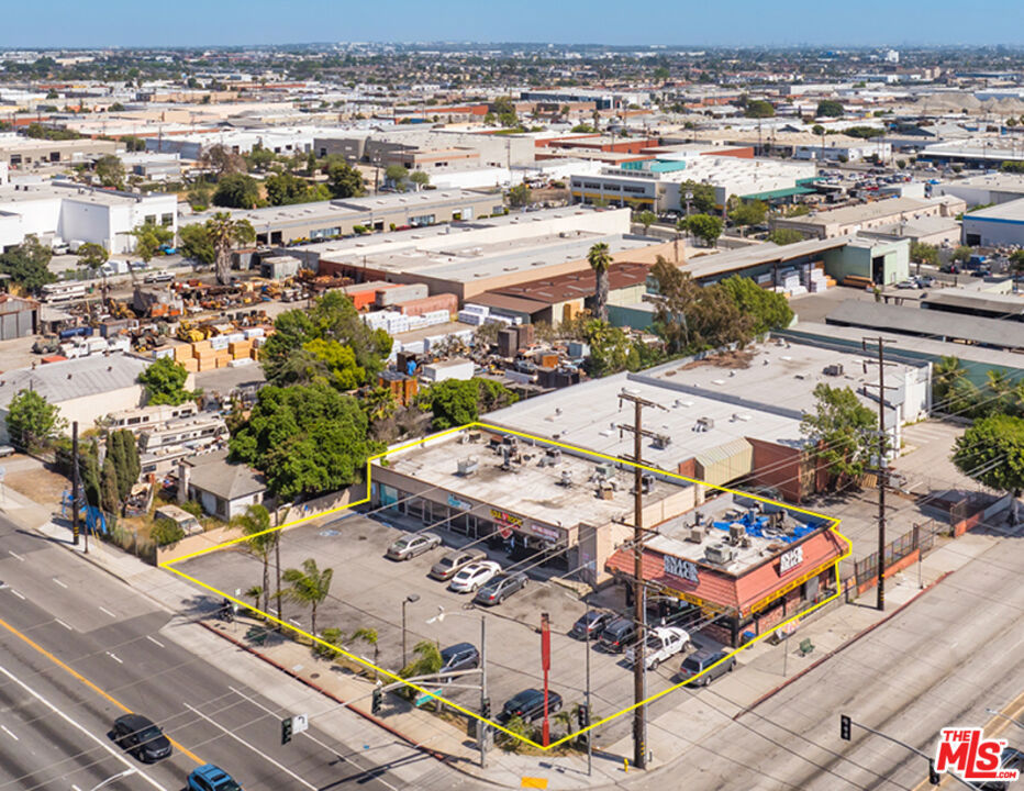 1756 W El Segundo Boulevard