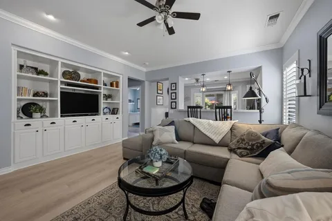 MLS: 219146475DA