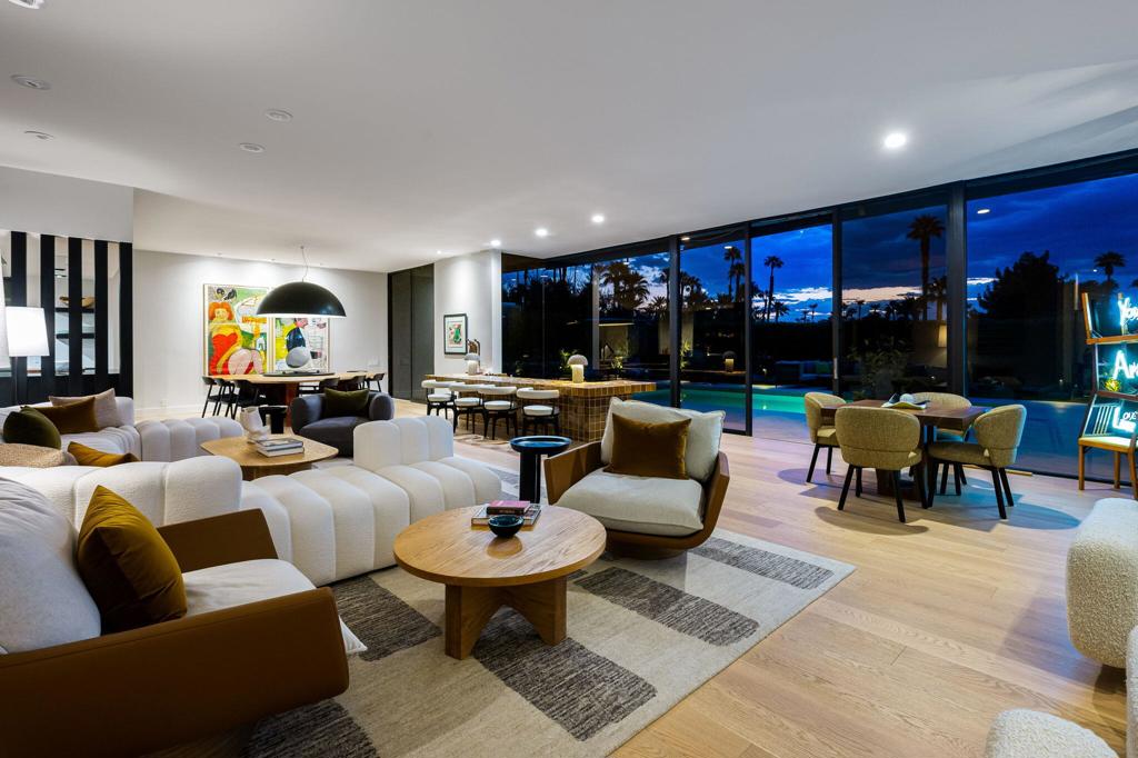 Tamarisk West - Residential