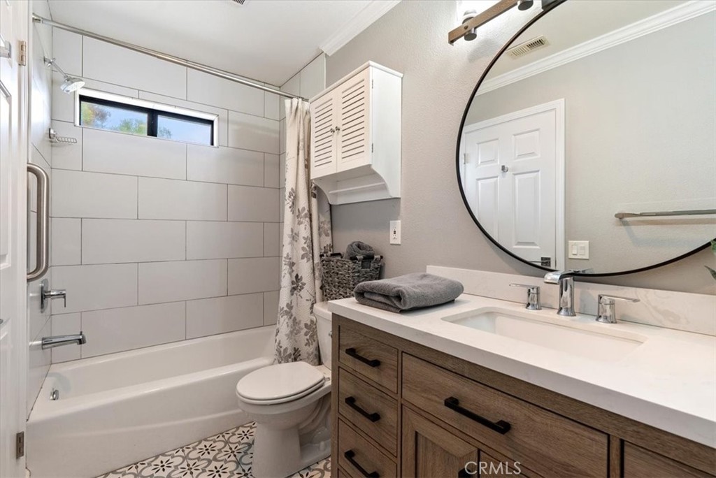 East of 101(500) - Residential