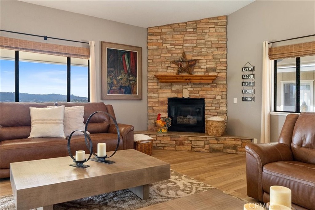 East of 101(500) - Residential