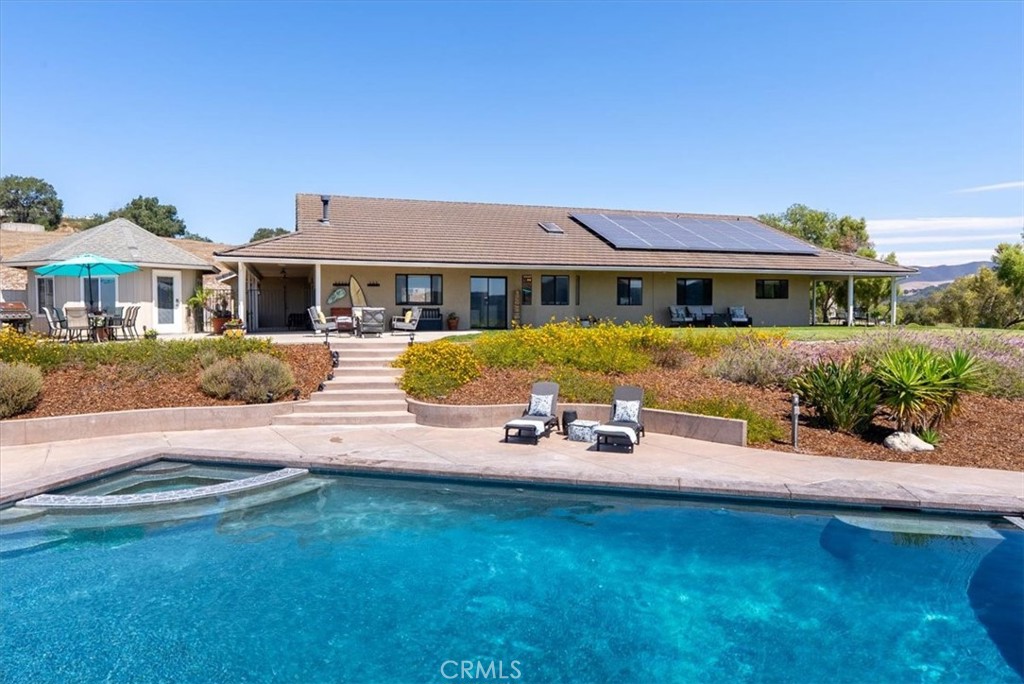 East of 101(500) - Residential
