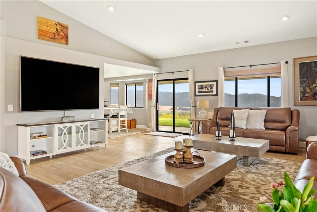 East of 101(500) - Residential