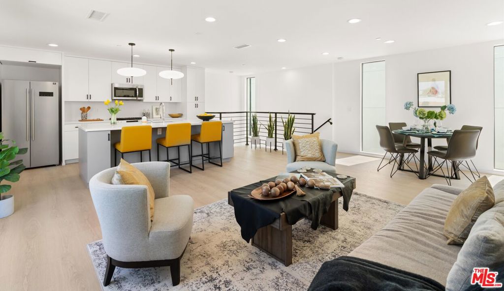 4136 3/4 Normal Avenue, Los Angeles CA 90029