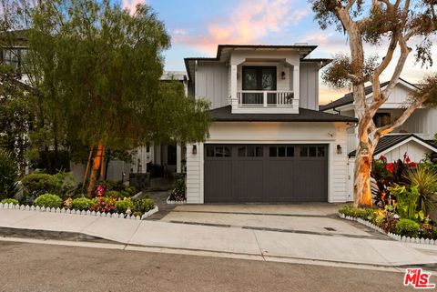 Photo of 592 30th Street, Manhattan Beach, CA 90266 (MLS # 26761927)