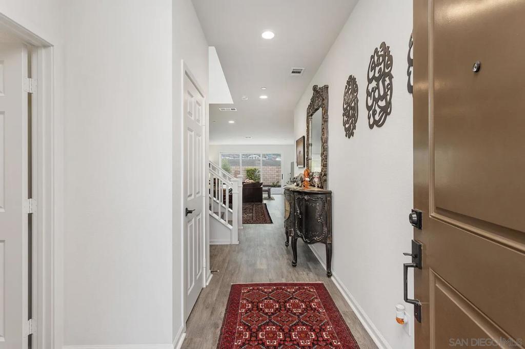 1013 Crestline Rd